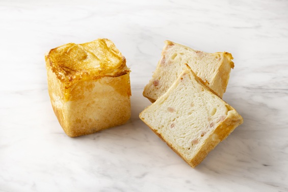 キューブ・チーズオニオンブレッド